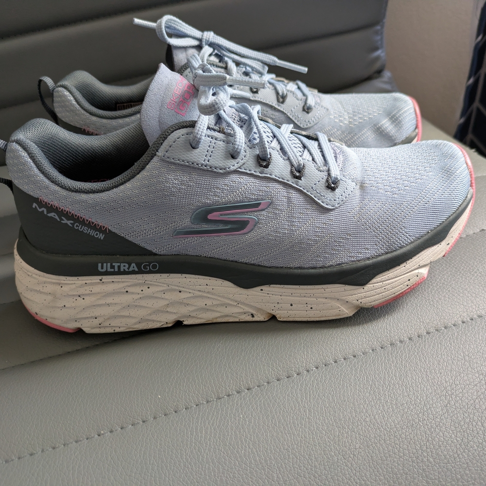 Skechers Women's Light Blue and Pink Shoes
